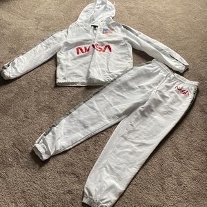 Forever 21 NASA White Two Piece Windbreaker Tracksuit Set SIZE M